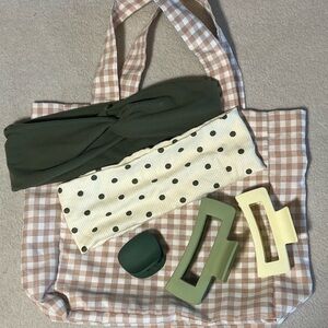 Checkered Tote Bag with Accessories